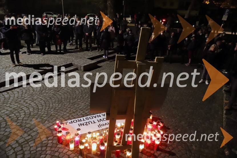 Maribor prižgal svečke Balaševiću v spomin