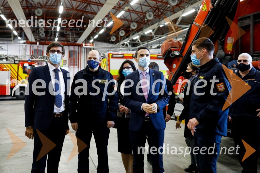 Minister Tonin obiskal MO Kranj