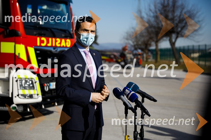 Minister Tonin obiskal MO Kranj