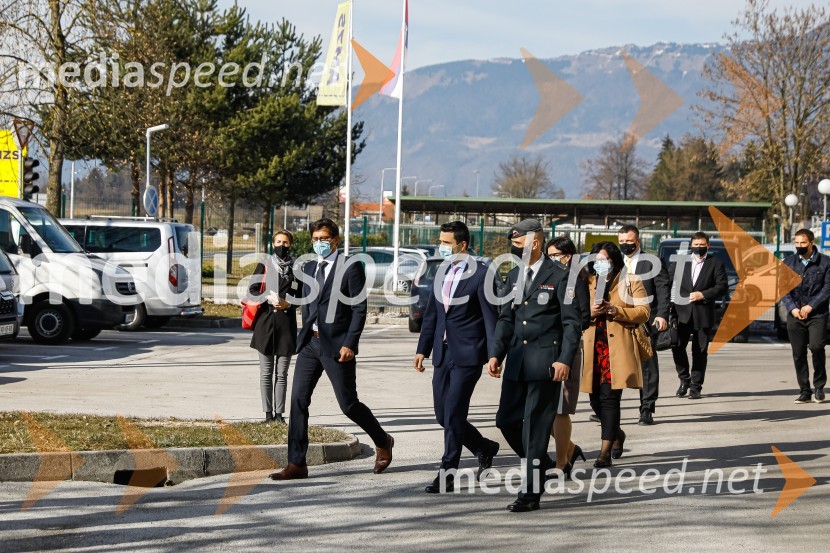 Minister Tonin obiskal MO Kranj
