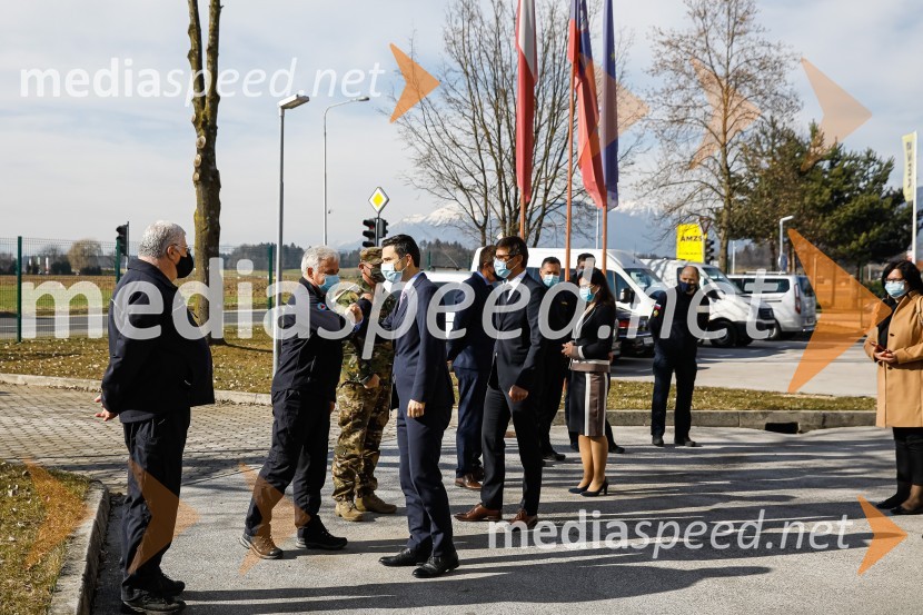 Minister Tonin obiskal MO Kranj