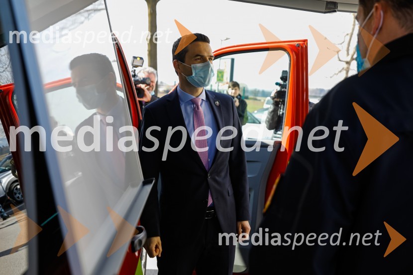 Minister Tonin obiskal MO Kranj