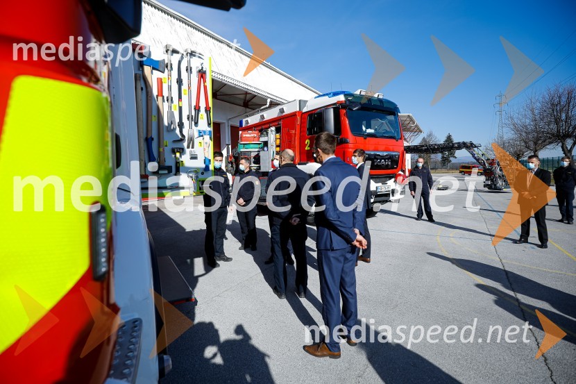 Minister Tonin obiskal MO Kranj