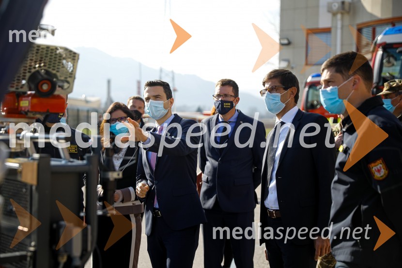 Minister Tonin obiskal MO Kranj