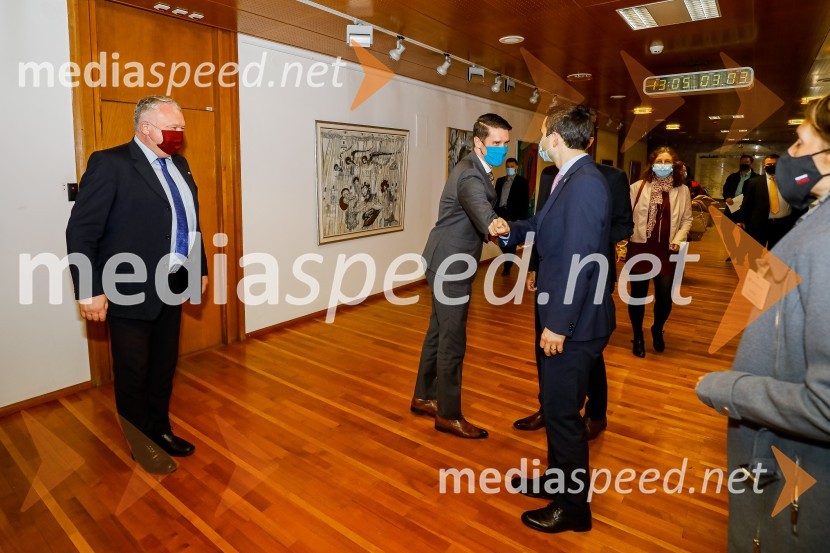 Minister Tonin obiskal MO Kranj