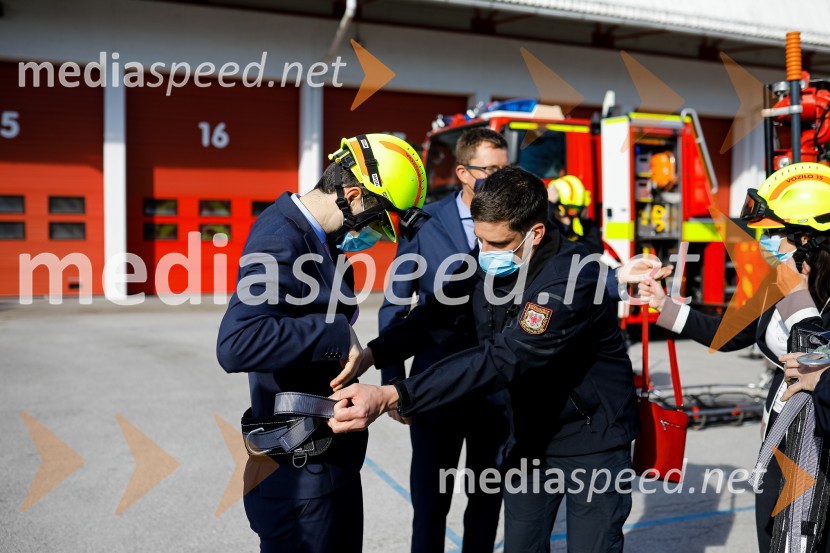 Minister Tonin obiskal MO Kranj