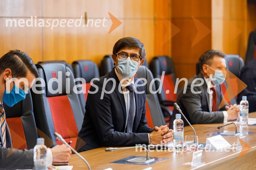 Minister Tonin obiskal MO Kranj