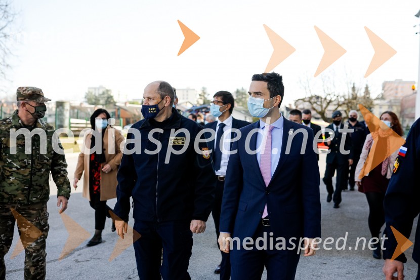 Minister Tonin obiskal MO Kranj