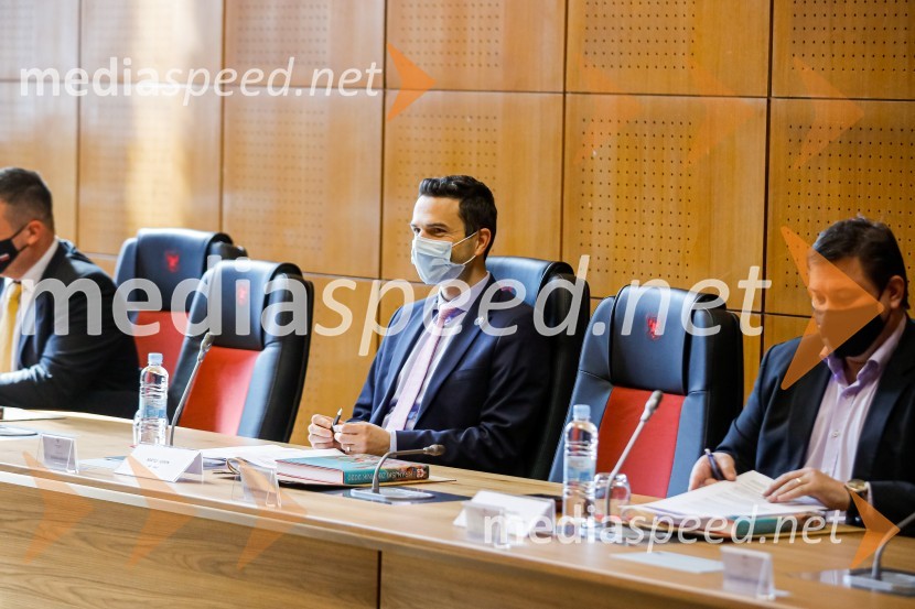 Minister Tonin obiskal MO Kranj