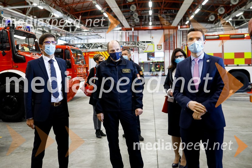 Minister Tonin obiskal MO Kranj