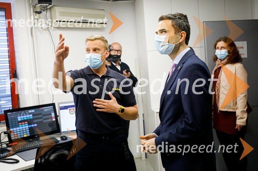 Minister Tonin obiskal MO Kranj