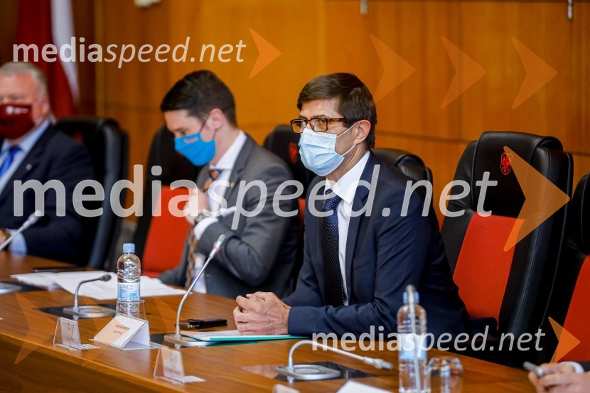 Minister Tonin obiskal MO Kranj