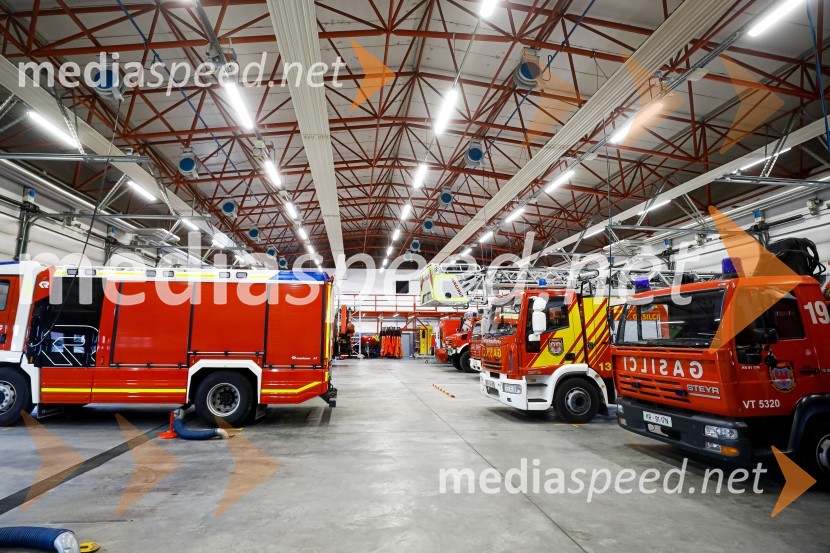 Minister Tonin obiskal MO Kranj