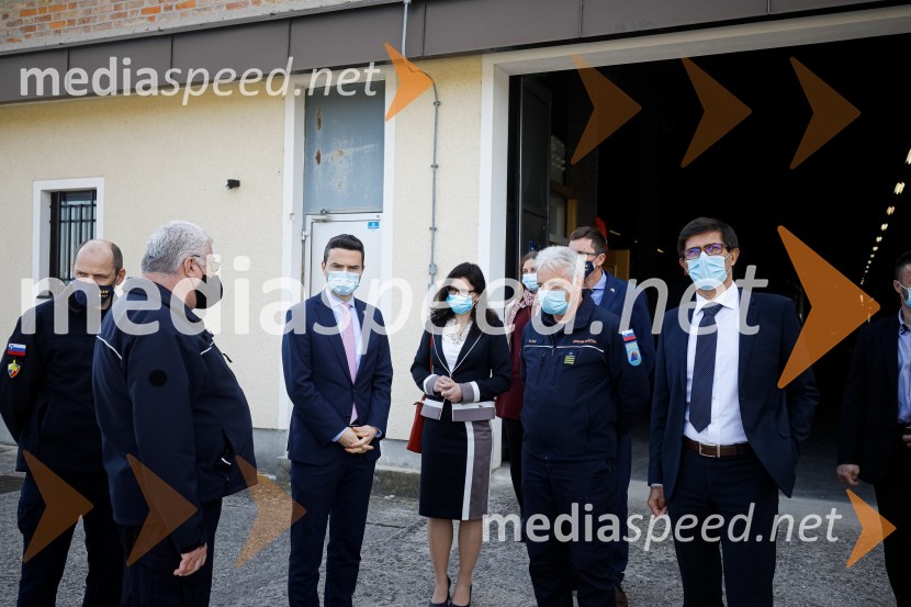 Minister Tonin obiskal MO Kranj