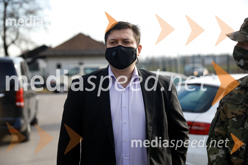 Minister Tonin obiskal MO Kranj