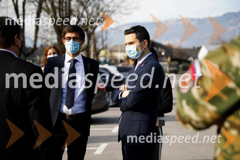 Minister Tonin obiskal MO Kranj