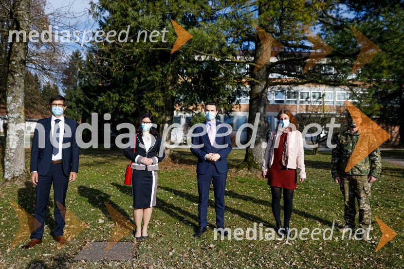 Minister Tonin obiskal MO Kranj
