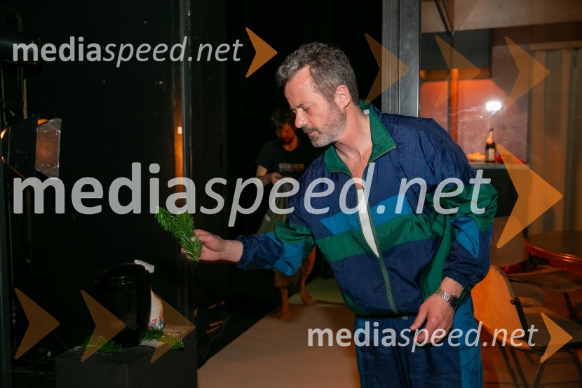 Skupaj sami, premiera drame SNG Maribor