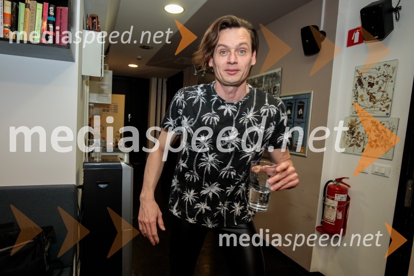 Nasprotje stvari, predstava, Slovensko mladinsko gledališče