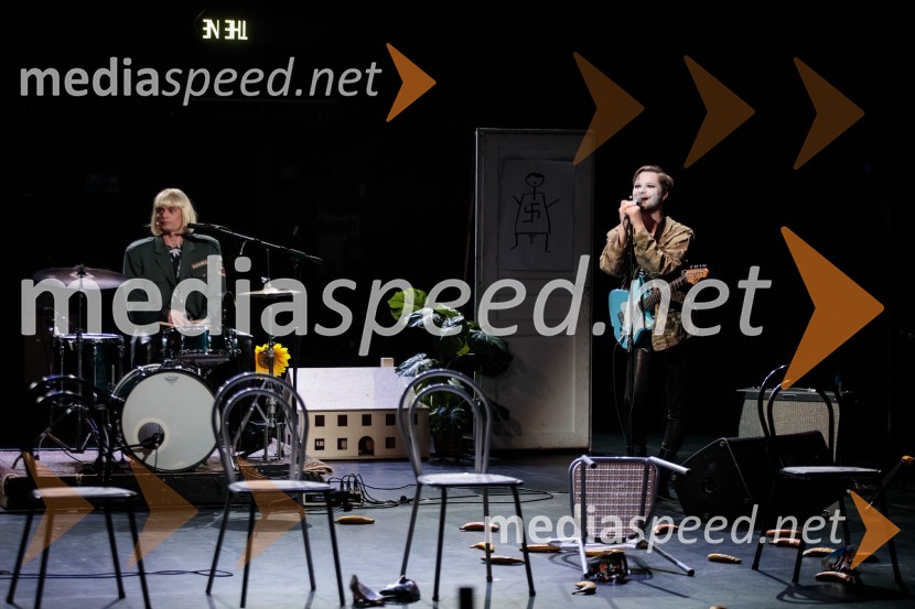 Nasprotje stvari, predstava, Slovensko mladinsko gledališče