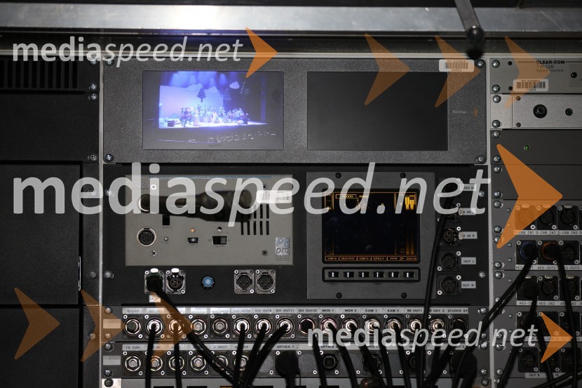 Radijski prenosHči polka, premiera komične opere, SNG Maribor