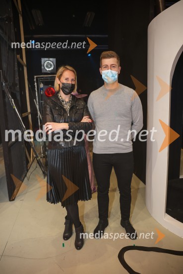  Mateja Kožuh, producentka Opere in Baleta SNG Maribor, akordeonistka;  Matic Kašnik, SNG MariborHči polka, premiera komične opere, SNG Maribor