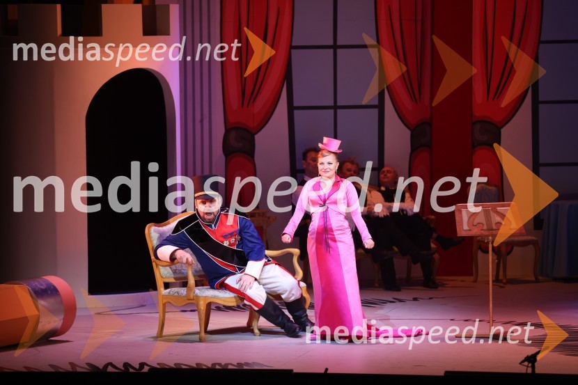  Jaki Jurgec, operni solist;  Petya Ivanova, operna solistkaHči polka, premiera komične opere, SNG Maribor