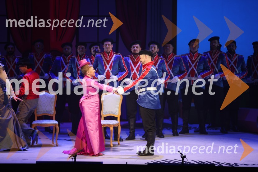  Petya Ivanova, operna solistka;  Martin Sušnik, operni solistHči polka, premiera komične opere, SNG Maribor