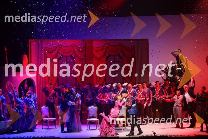  Petya Ivanova, operna solistka;  Martin Sušnik, operni solistHči polka, premiera komične opere, SNG Maribor