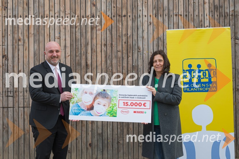 Pričarajmo nasmeh na obraz