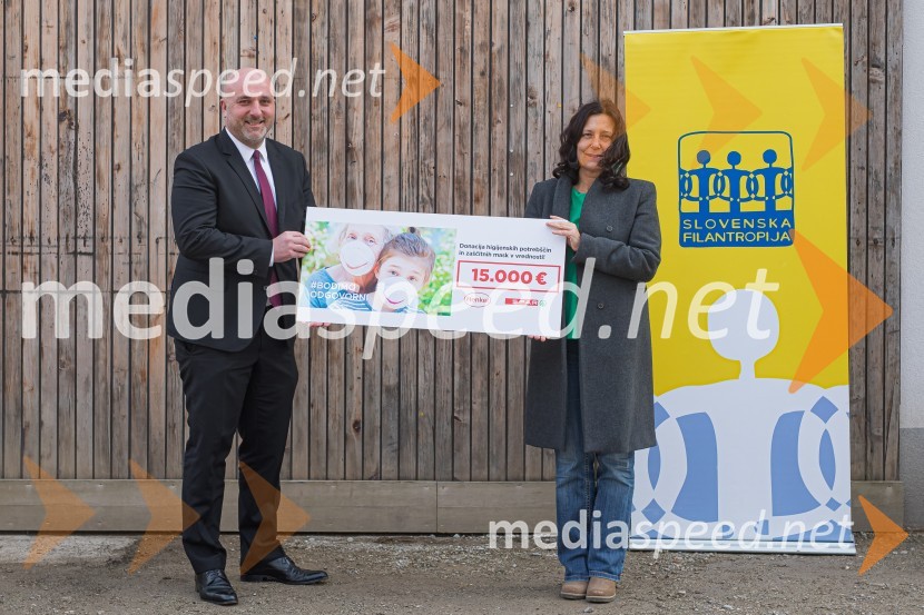 Pričarajmo nasmeh na obraz