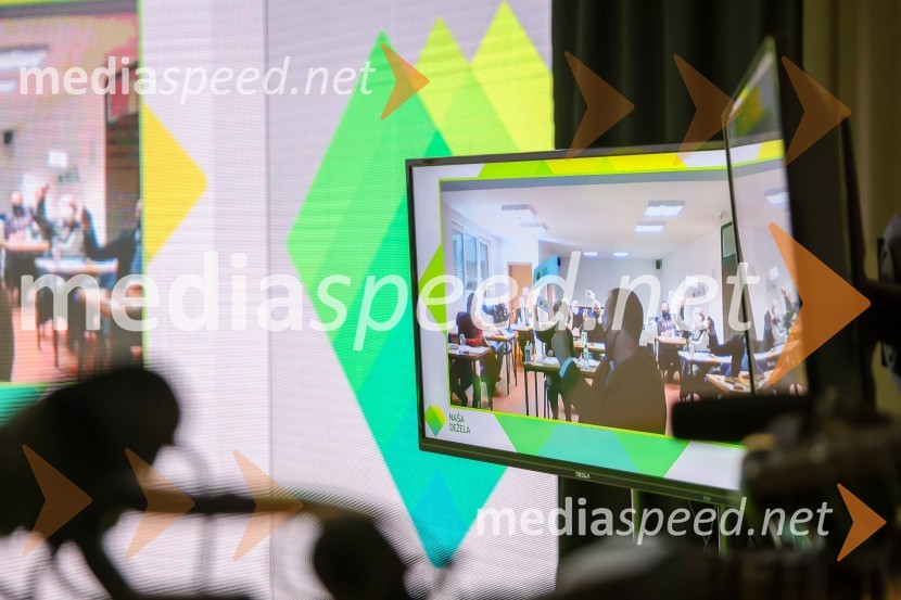 Naša dežela, ustanovitvena seja stranke Aleksandre Pivec