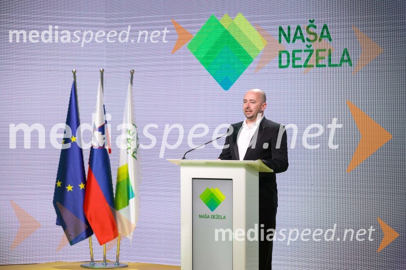  Miha Recek, mestni svetnik MOM, stranka Naša deželaNaša dežela, ustanovitvena seja stranke Aleksandre Pivec