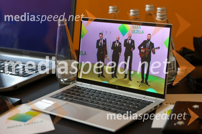  ansambel KvartopirciNaša dežela, ustanovitvena seja stranke Aleksandre Pivec