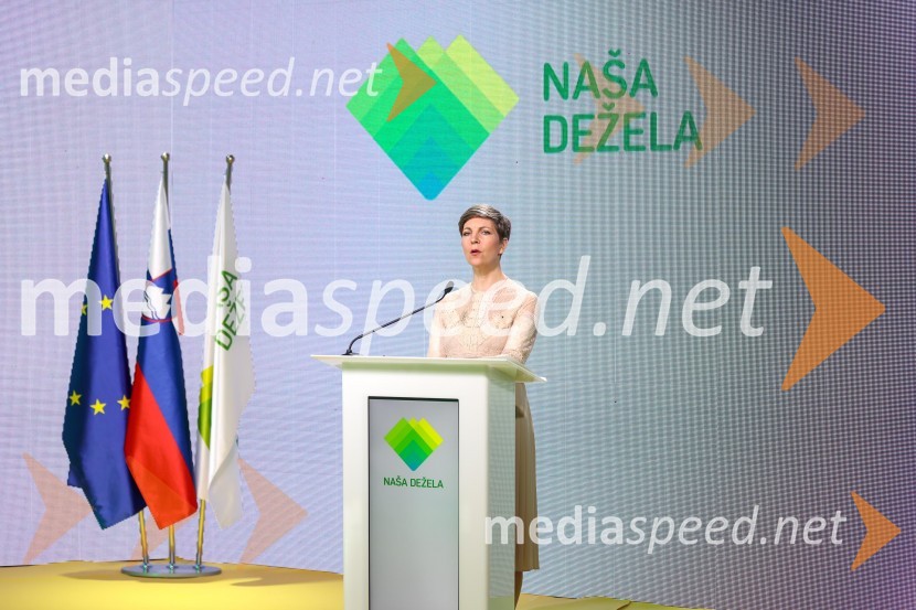  Tina Novak Samec, direktorica, ZTKMŠ BrdaNaša dežela, ustanovitvena seja stranke Aleksandre Pivec