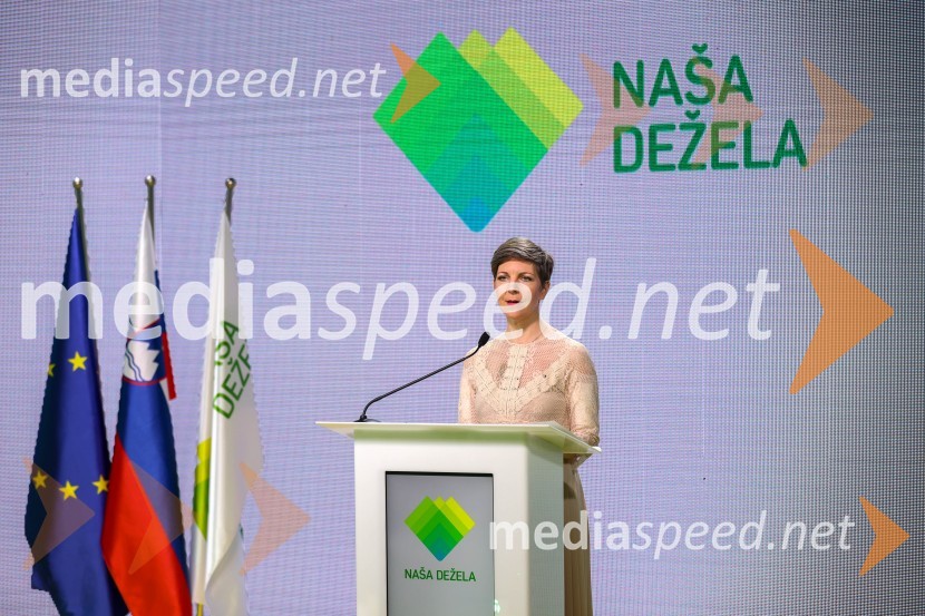  Tina Novak Samec, direktorica, ZTKMŠ BrdaNaša dežela, ustanovitvena seja stranke Aleksandre Pivec