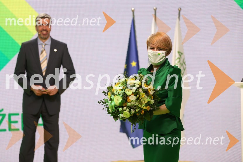  Bor Greiner, odgovorni urednik, Radio City; dr. Aleksandra Pivec, stranka Naša dežela, predsednicaNaša dežela, ustanovitvena seja stranke Aleksandre Pivec