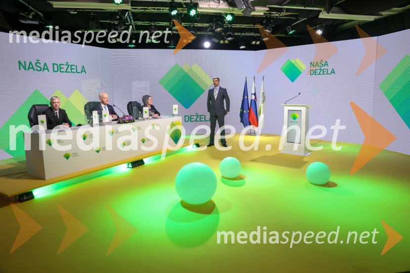 Naša dežela, ustanovitvena seja stranke Aleksandre Pivec