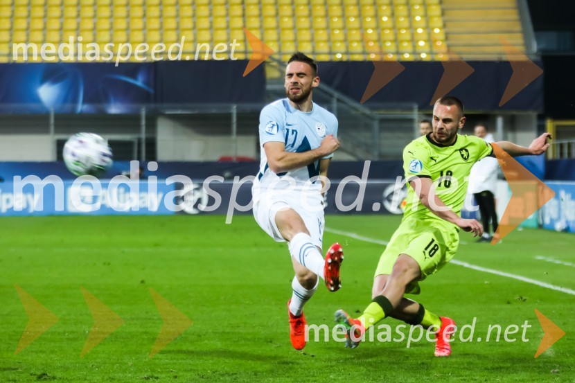 Skupina: U-21 – evropsko prvenstvo v nogometu: Slovenija - Češka in Španija - Italija