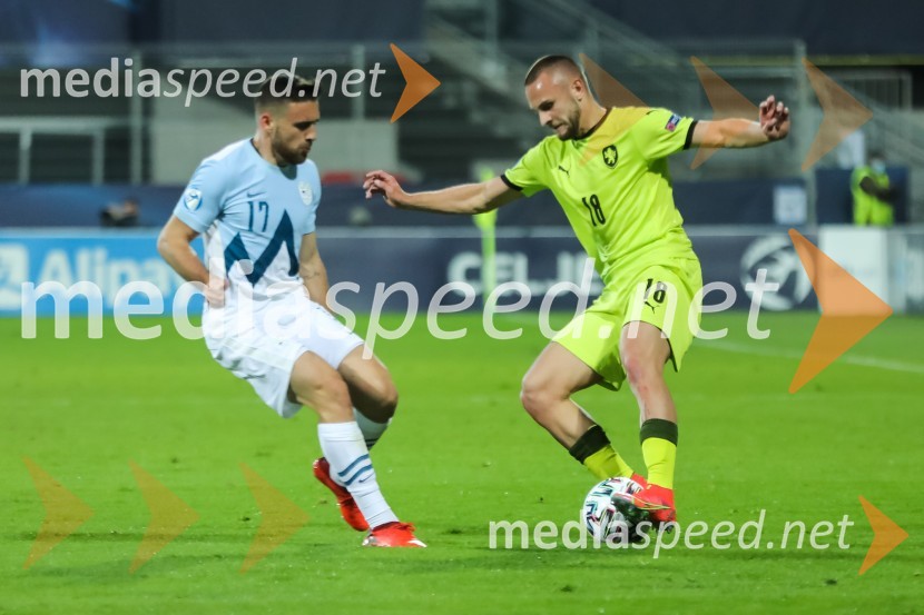 Skupina: U-21 – evropsko prvenstvo v nogometu: Slovenija - Češka in Španija - Italija