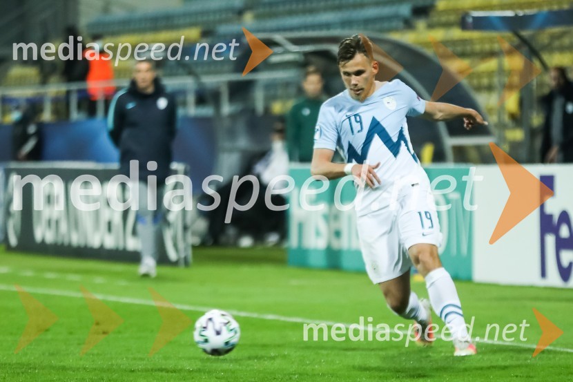 Skupina: U-21 – evropsko prvenstvo v nogometu: Slovenija - Češka in Španija - Italija