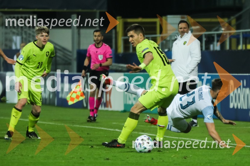 Skupina: U-21 – evropsko prvenstvo v nogometu: Slovenija - Češka in Španija - Italija