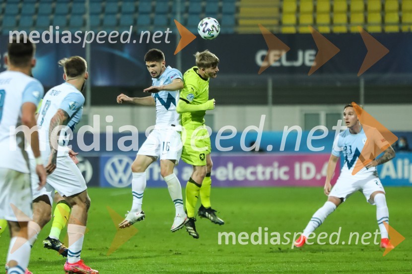 Skupina: U-21 – evropsko prvenstvo v nogometu: Slovenija - Češka in Španija - Italija