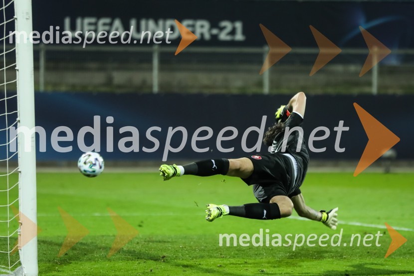 Skupina: U-21 – evropsko prvenstvo v nogometu: Slovenija - Češka in Španija - Italija