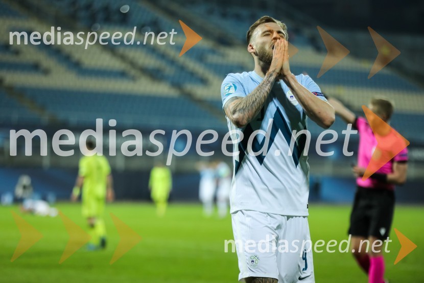 Skupina: U-21 – evropsko prvenstvo v nogometu: Slovenija - Češka in Španija - Italija