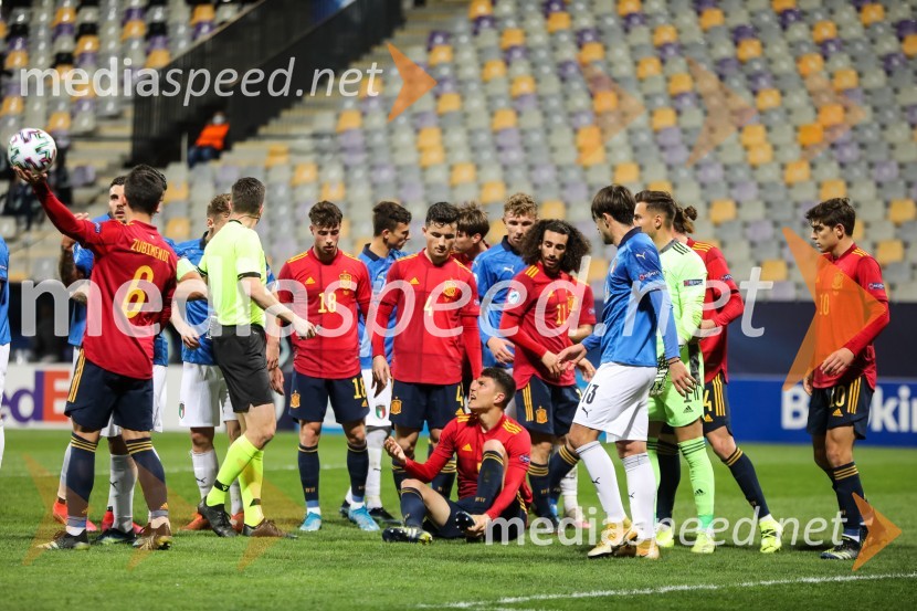 Skupina: U-21 – evropsko prvenstvo v nogometu: Slovenija - Češka in Španija - Italija