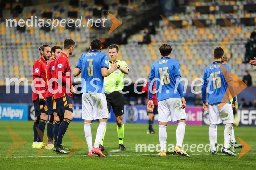 Skupina: U-21 – evropsko prvenstvo v nogometu: Slovenija - Češka in Španija - Italija