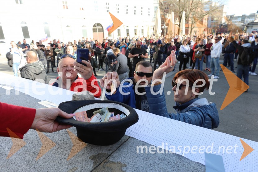 Protest proti ukrepom za preprečevanje COVID 19