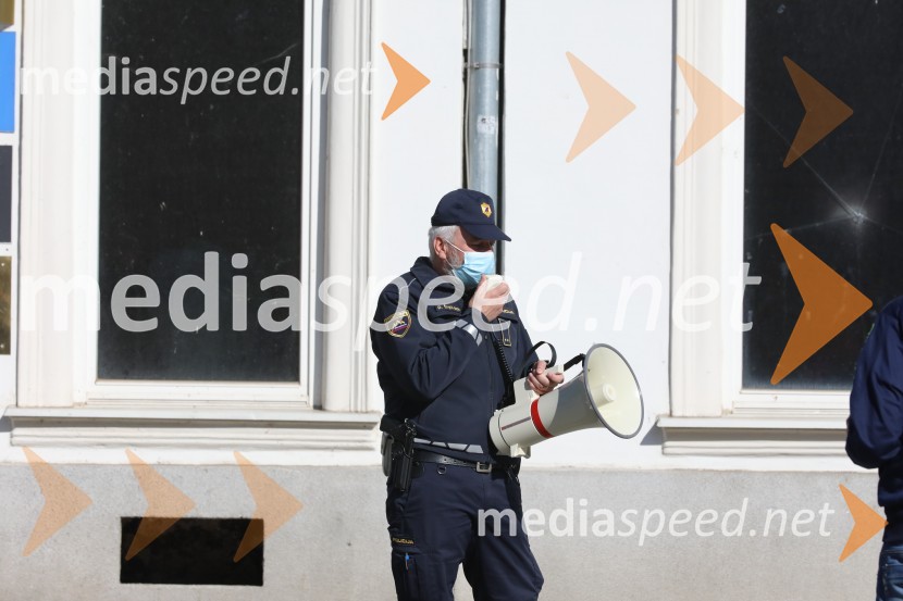 Protest proti ukrepom za preprečevanje COVID 19