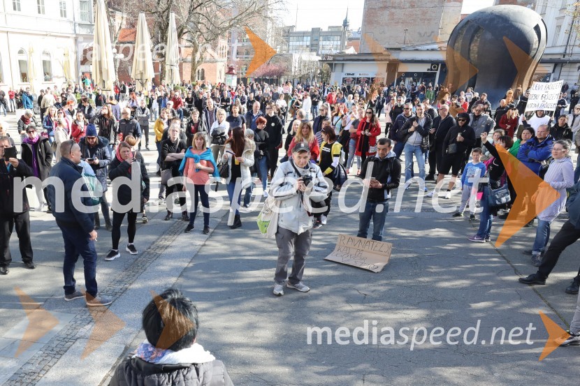 Protest proti ukrepom za preprečevanje COVID 19
